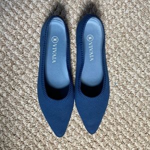 Pointed toe ballet flats